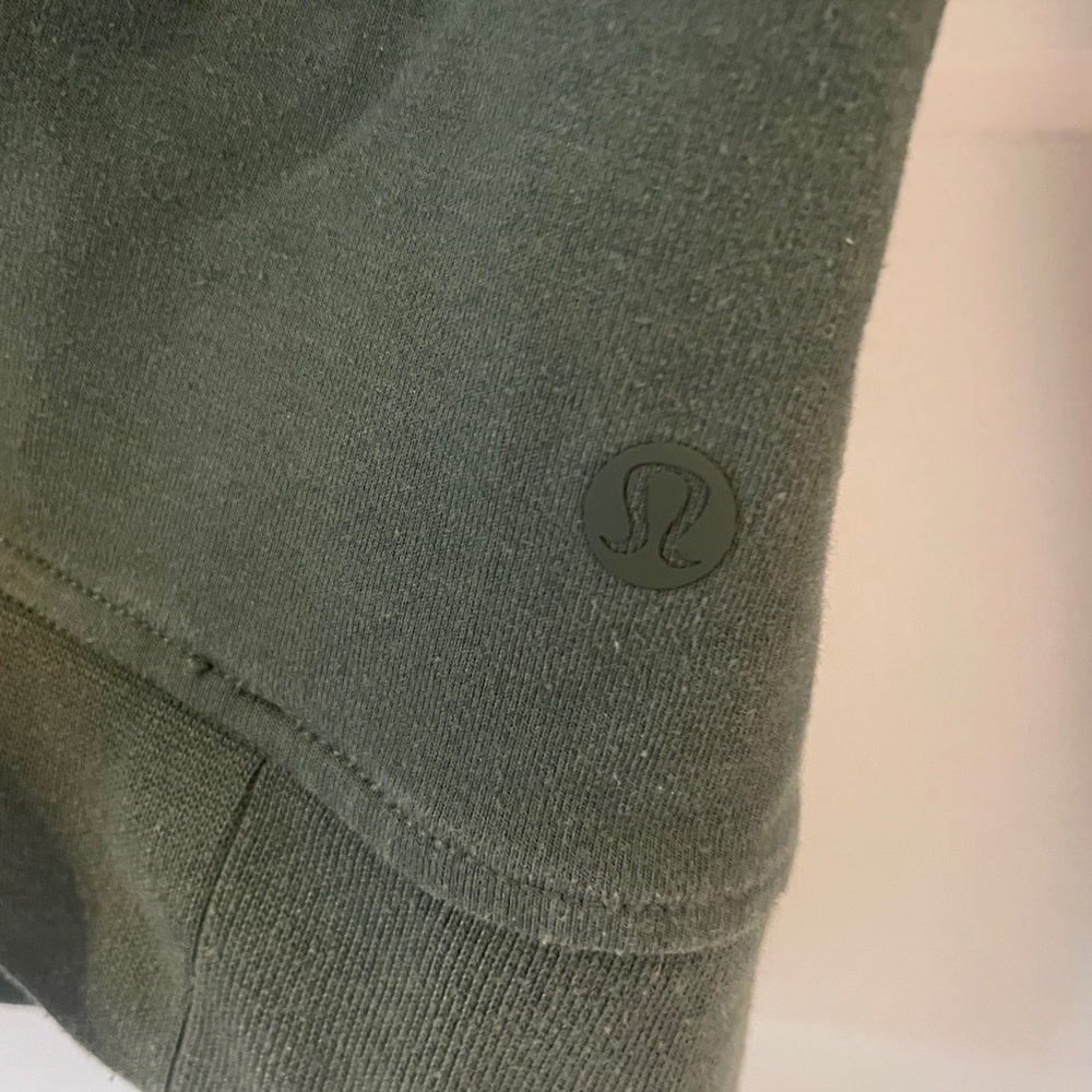 Lululemon | Men’s Green Hoodie - Picture 7 of 10
